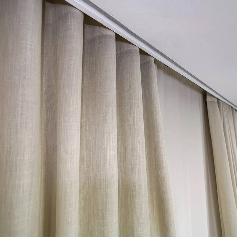 Cortina Gaze de Linho Com Blackout Para Trilho Suiço Simples