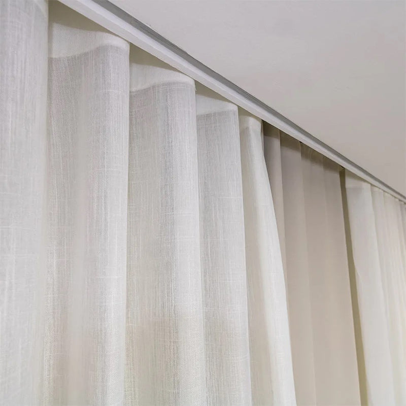 Cortina Gaze de Linho Com Blackout Para Trilho Suiço Simples